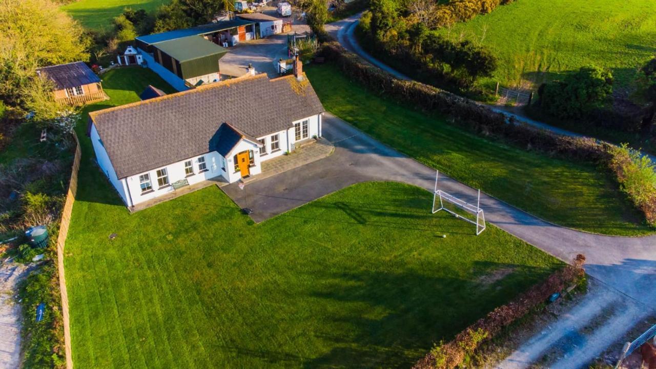 The Heights & Hollows Farmhouse, Saul, Downpatrick, Sleeps 14 Exterior photo