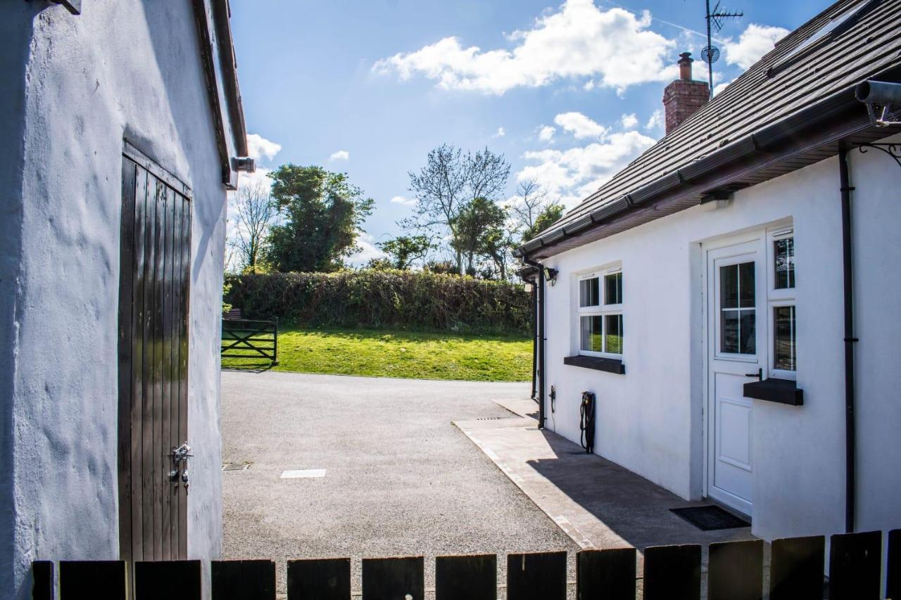 The Heights & Hollows Farmhouse, Saul, Downpatrick, Sleeps 14 Exterior photo